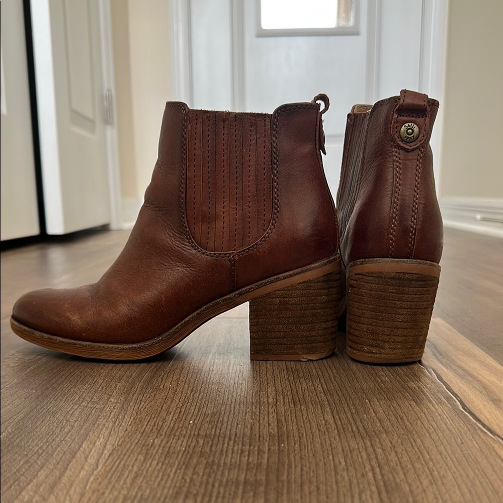 Sofft Brown Leather Ankle Boots